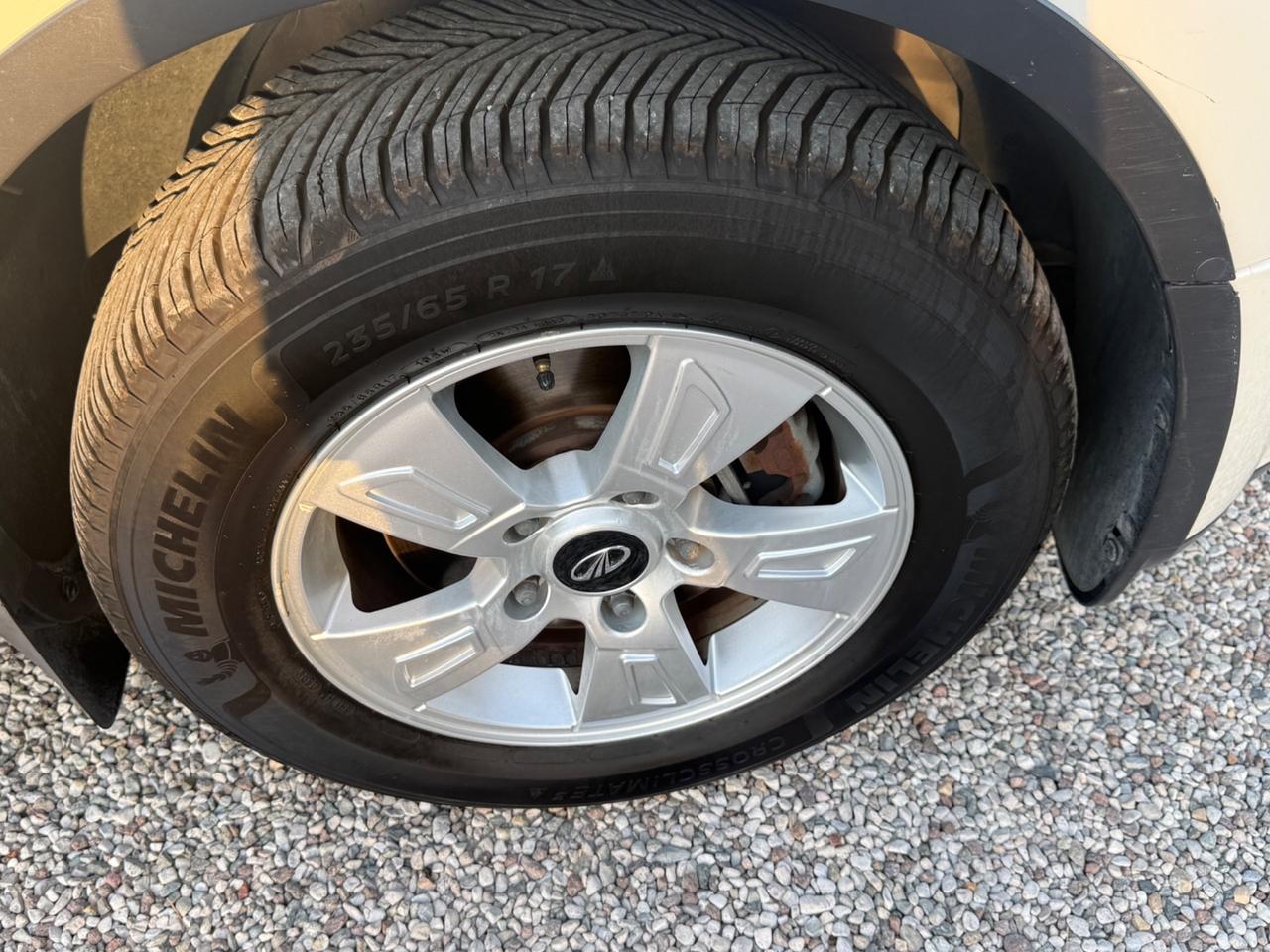 Mahindra XUV500 2.2 16V FWD W8