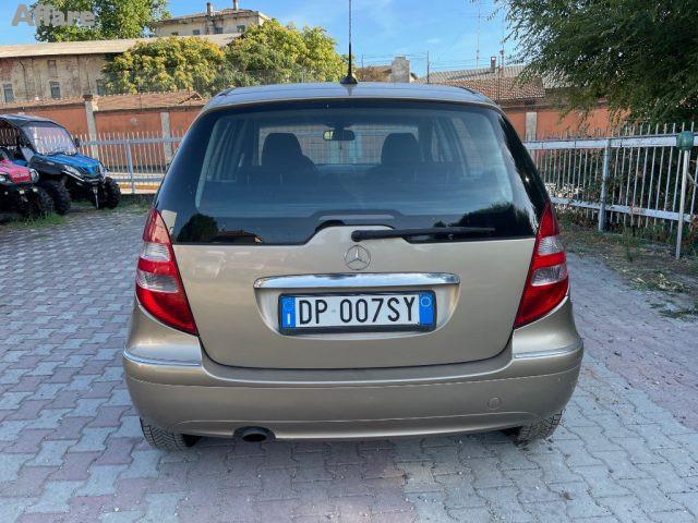 MERCEDES-BENZ A 150 Elegance