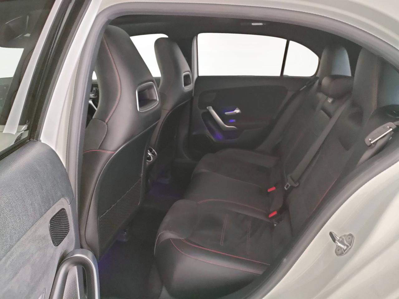 Mercedes-Benz Classe A - W177 2018 - A 180 d Premium auto