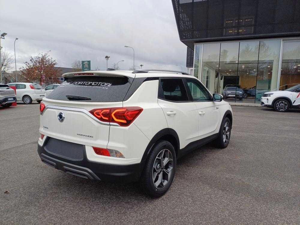 KGM KORANDO TB 1.5 DREAM 2WD AT