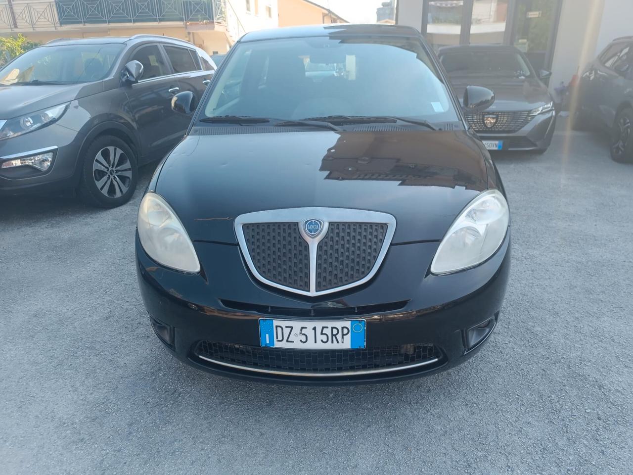LANCIA Y 1.2 BENZINA 60 cv OK NEOPATENTATO
