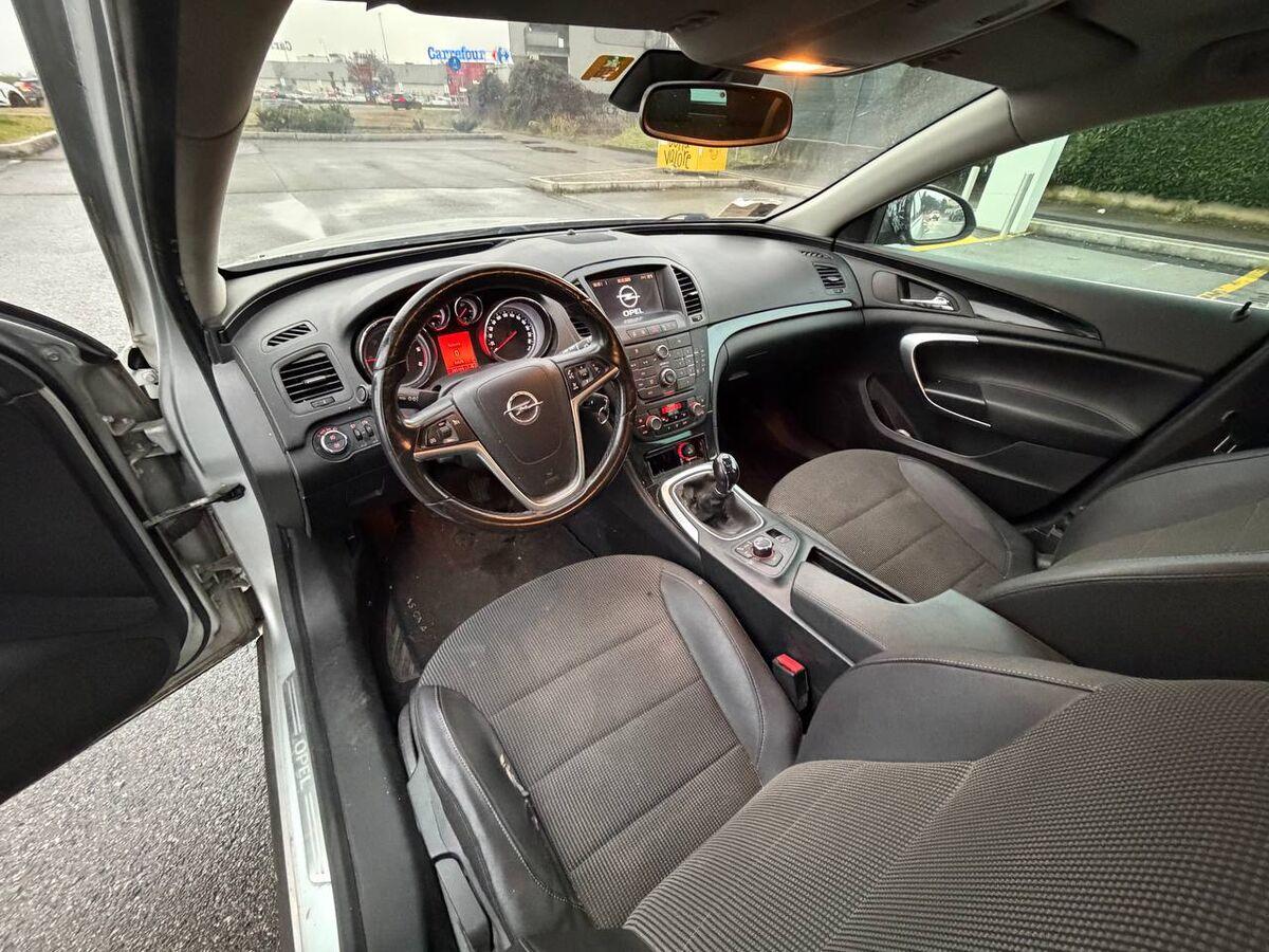 Opel Insignia 2.0 cdti Elective 160cv