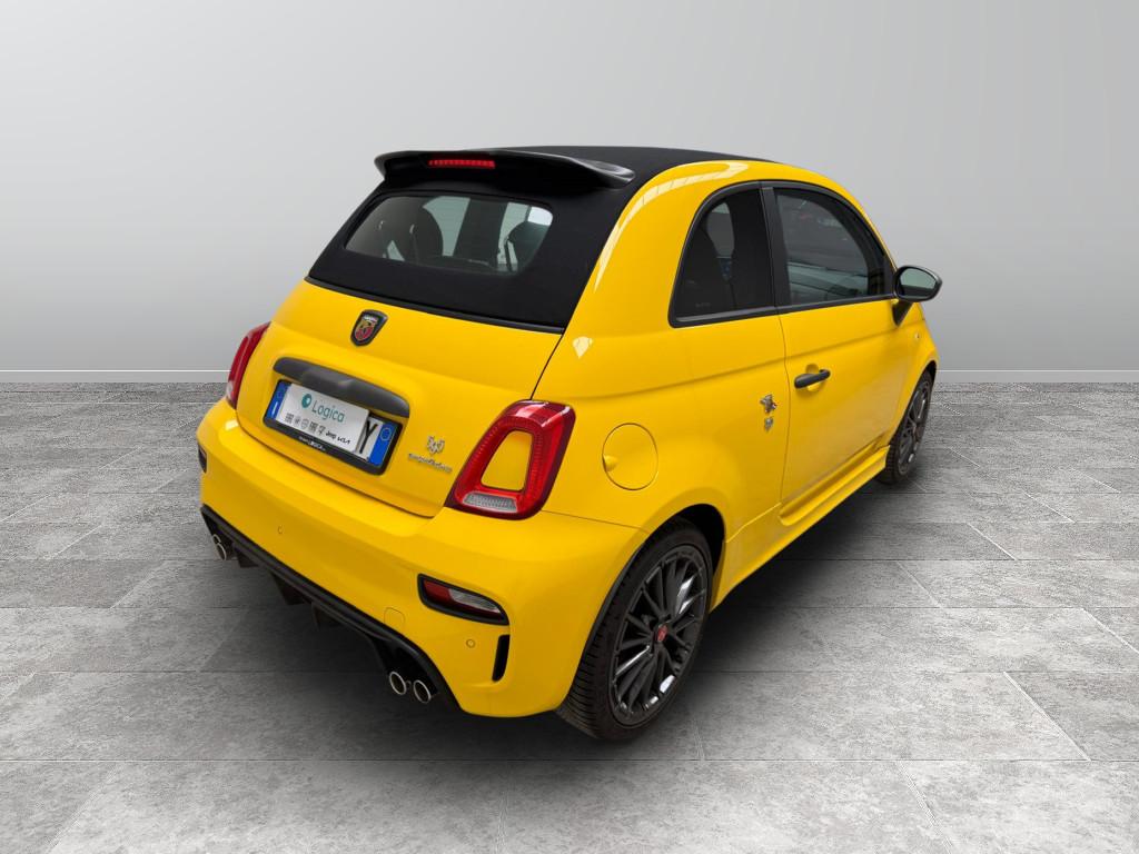 Abarth 595C 2016 - 595C 1.4 t-jet Competizione 180cv