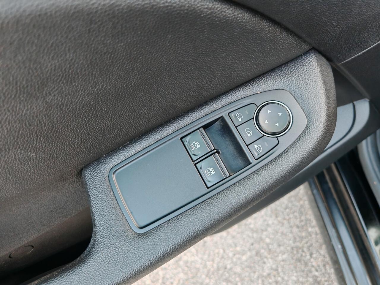 RENAULT CLIO 1.5 DCI OK NEOPATENTATI KM VERI UNIPROPRIETARIO