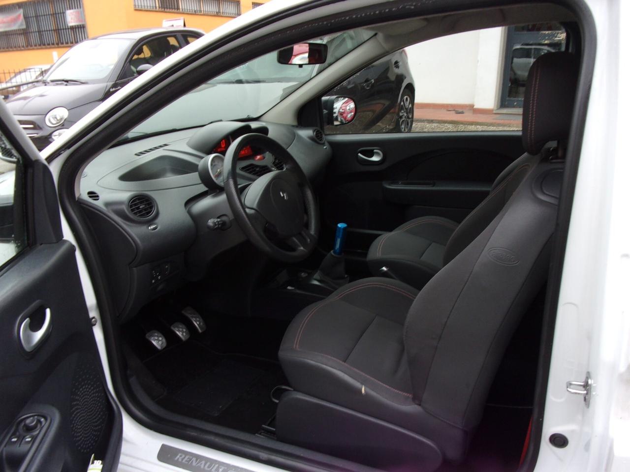 Renault Twingo 1.6 16V RS Light