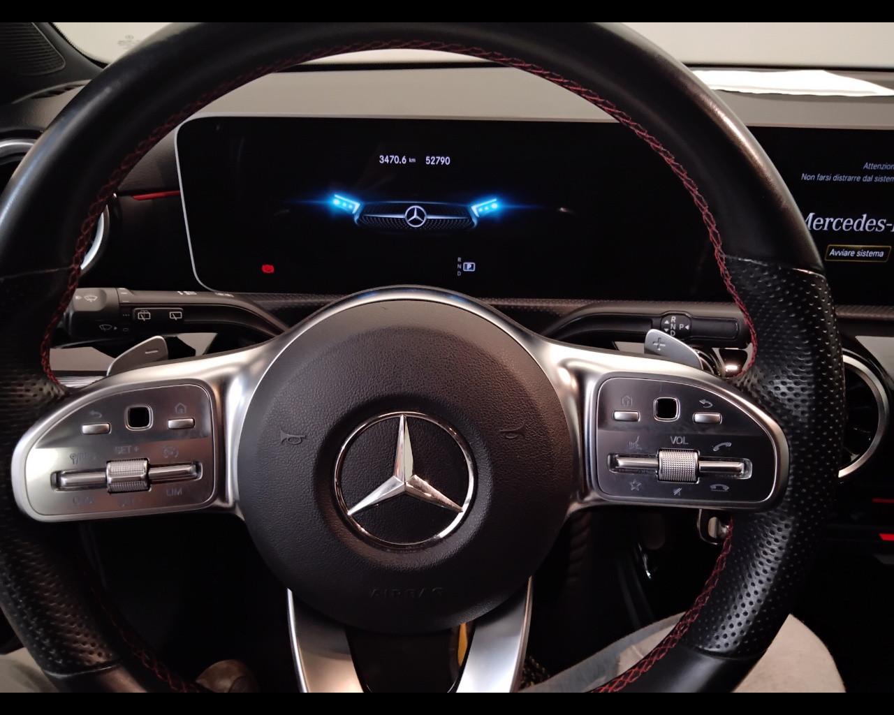 Mercedes-Benz Classe A - W177 2018 - A 200 Premium auto