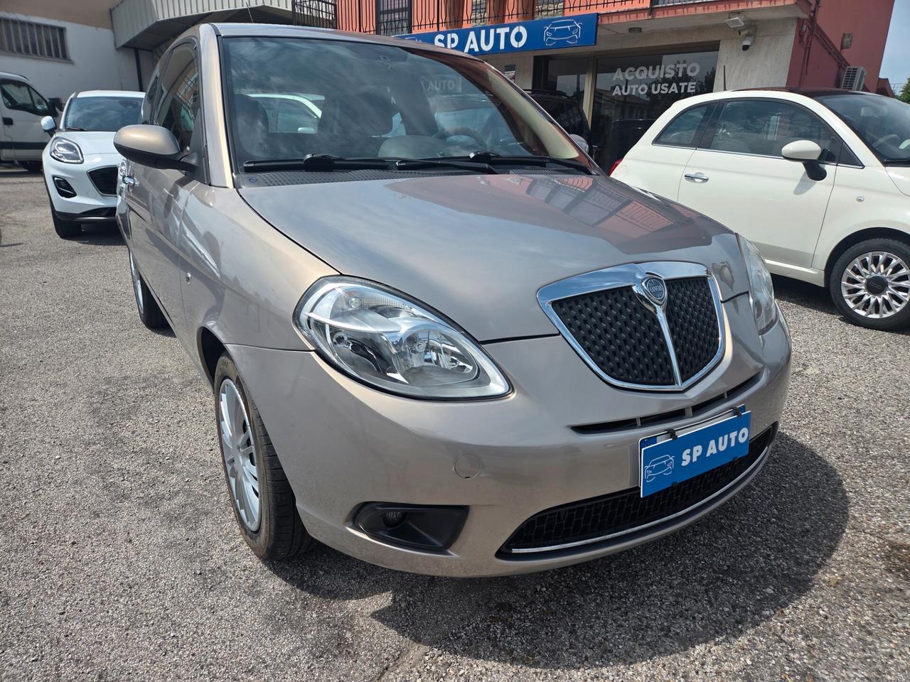 Lancia Ypsilon NEOPATENTATI - 2008