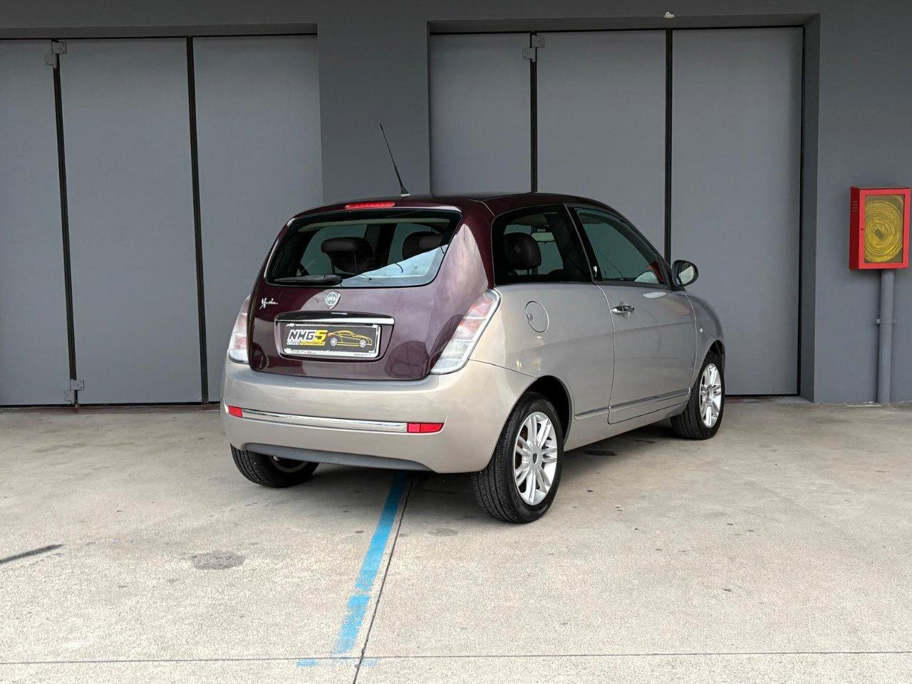 Lancia Ypsilon 3 Porte Ypsilon 1.2 8v Platino