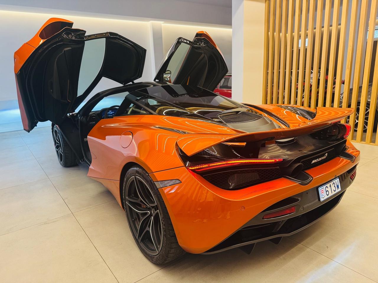 Mclaren 720S Coupé PERFORMANCE PACK MSO FULL GARANZIA PERMUTE