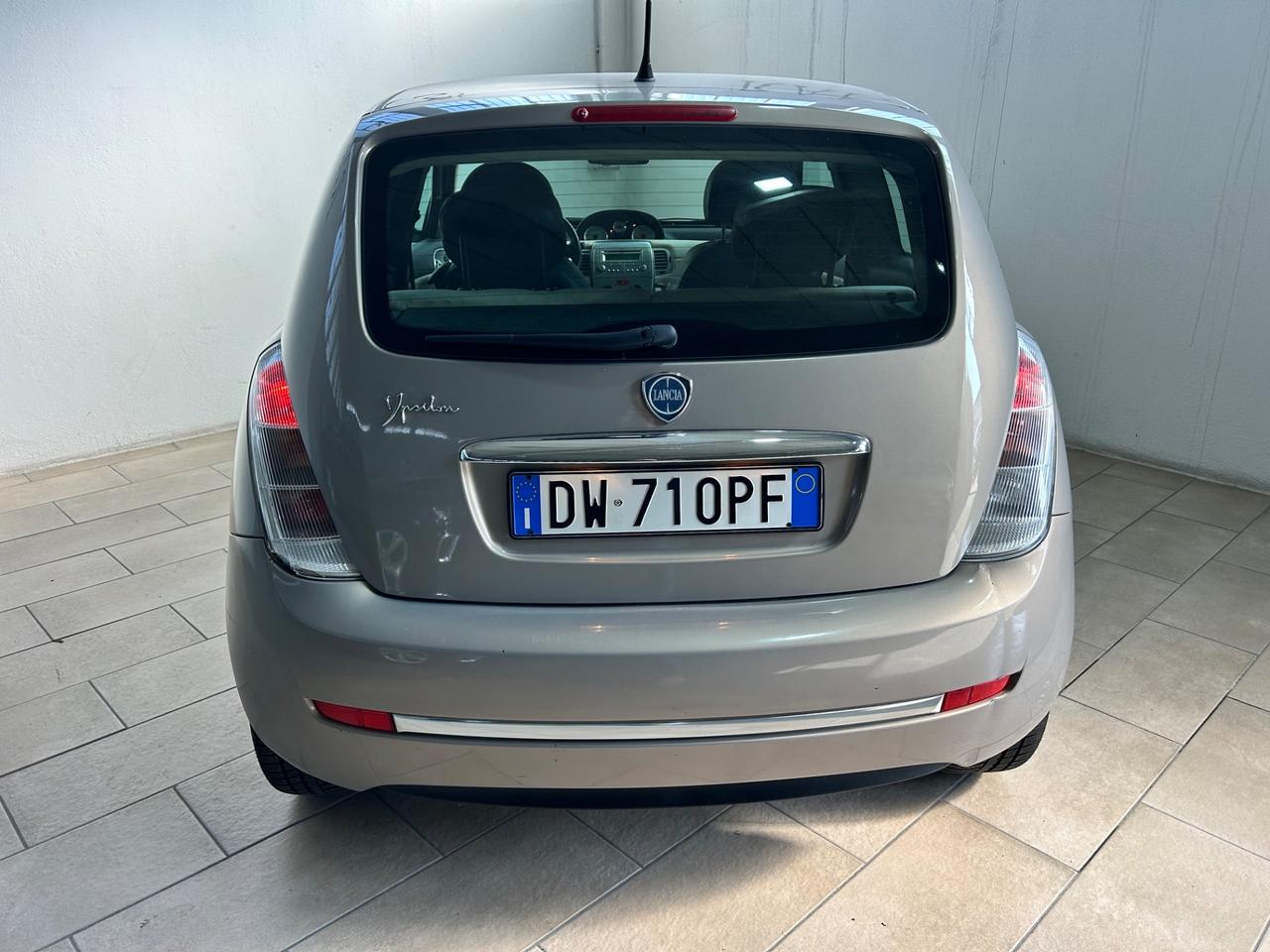 Lancia Ypsilon 1.2 Versus