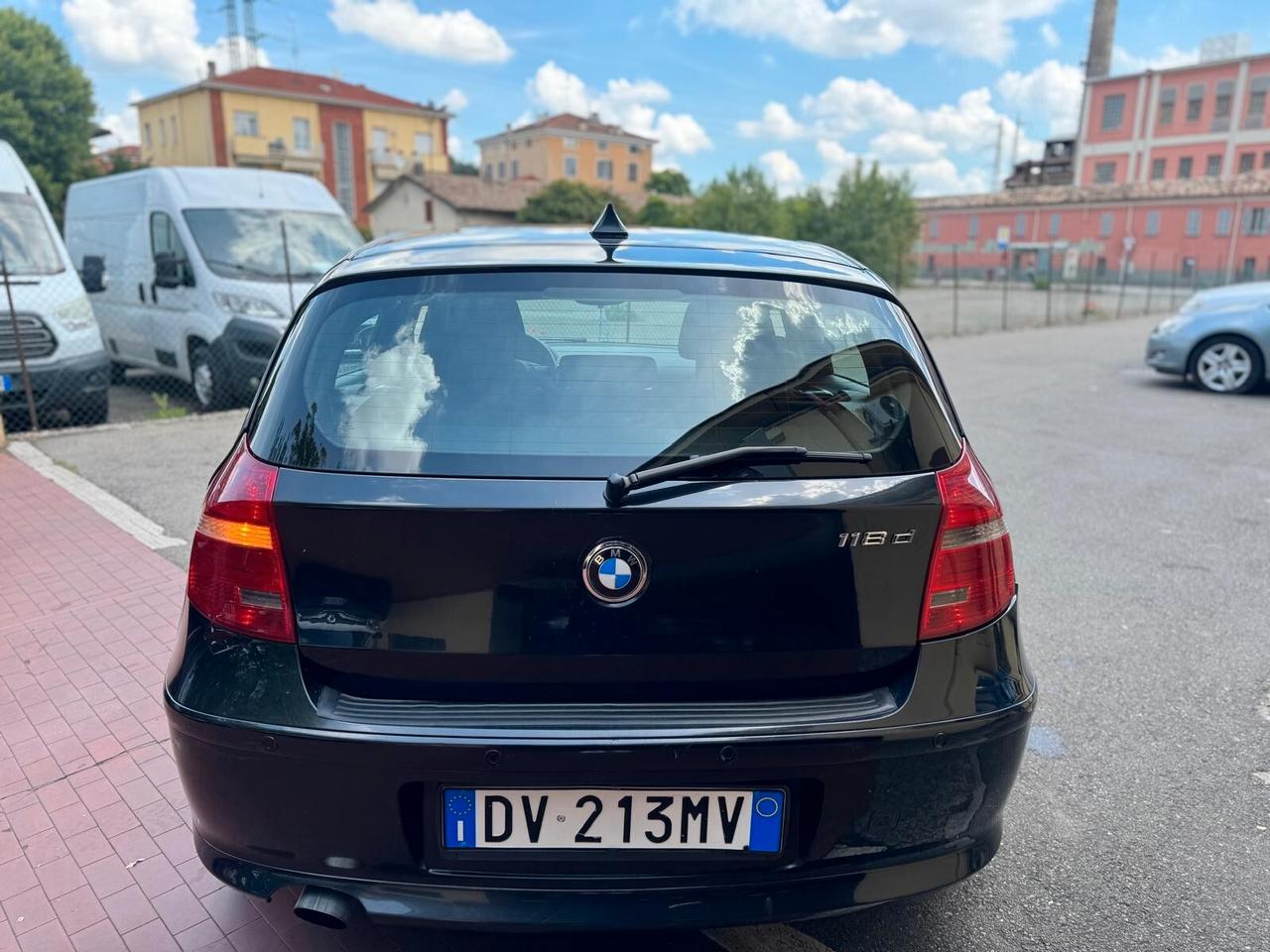 Bmw 118d 2.0 Diesel 5 porte Futura DPF CATENA FATTA