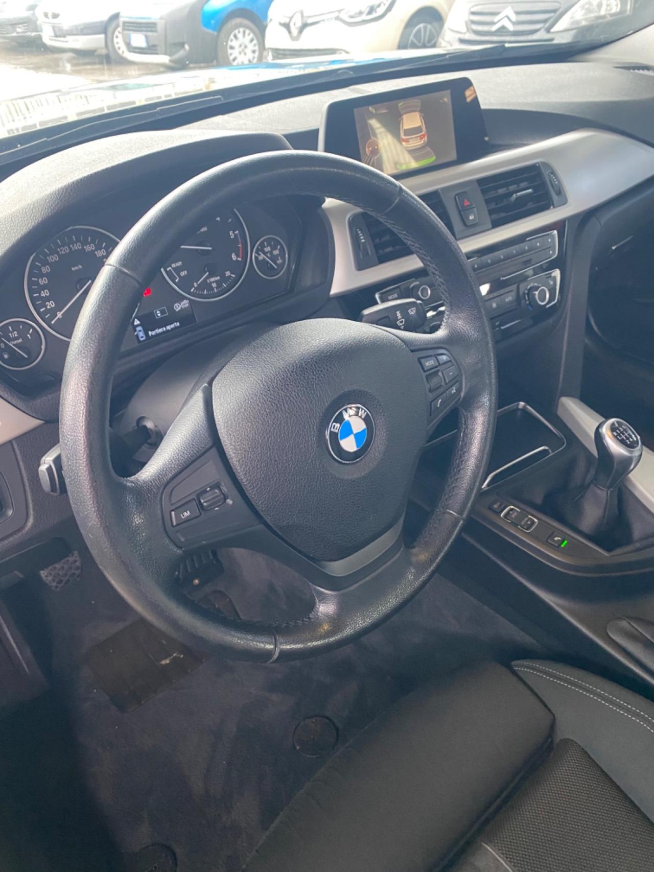 Bmw 318d Fine 2015 Full Navi Led