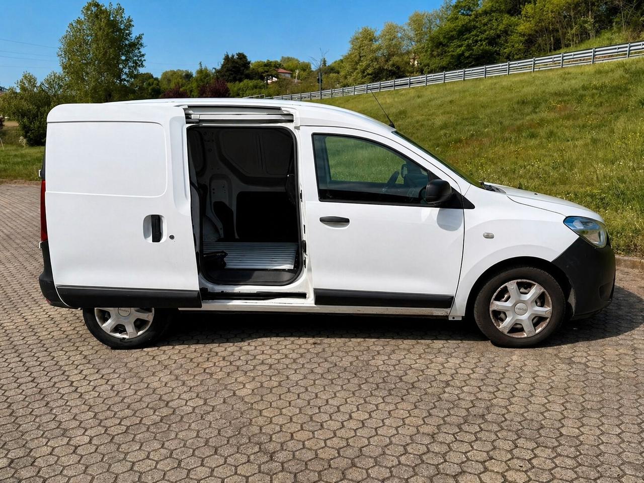 DACIA DOKKER 2019 EURO 6D – UNICO PROPRIETARIO – PREZZO OCCASIONE