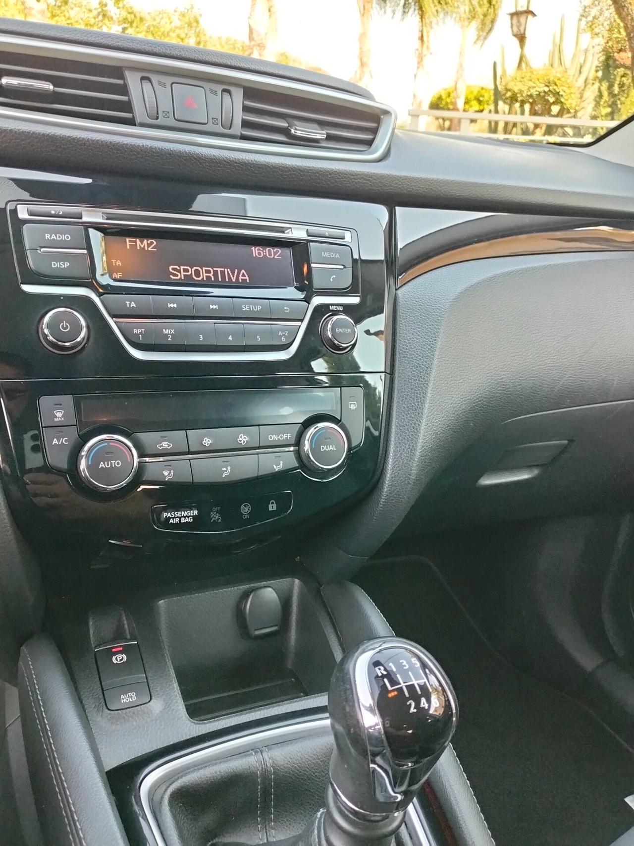Nissan Qashqai 1.5 dCi N-Connecta