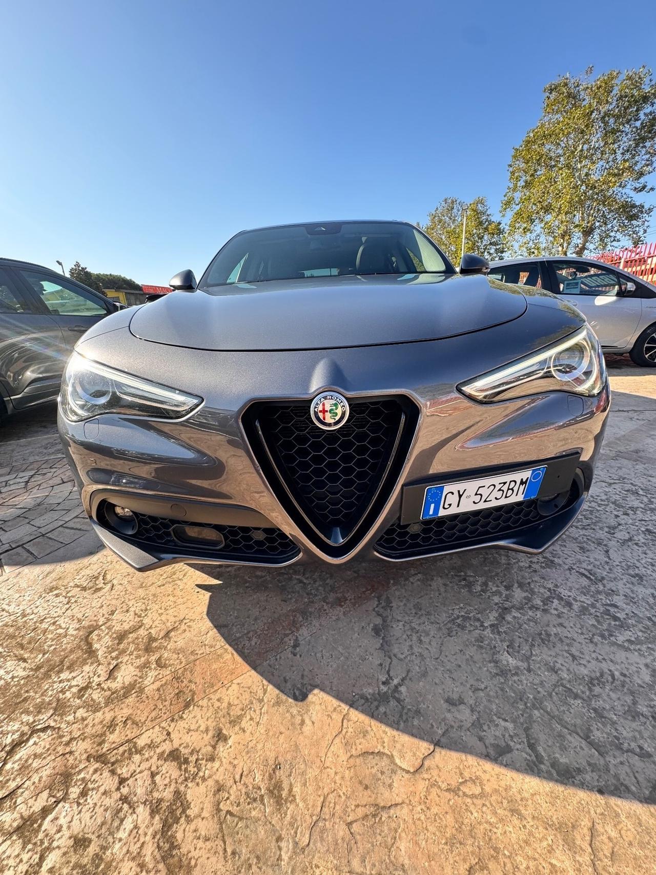 Alfa Romeo Stelvio 2.2 Turbodiesel 190 CV AT8 RWD