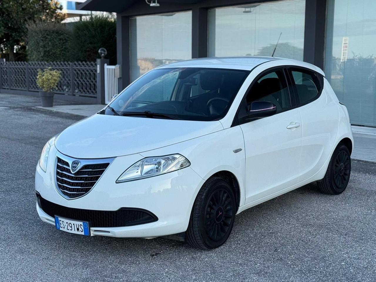 Lancia Ypsilon 1.2 69 CV 5 porte GPL Ecochic Elefantino