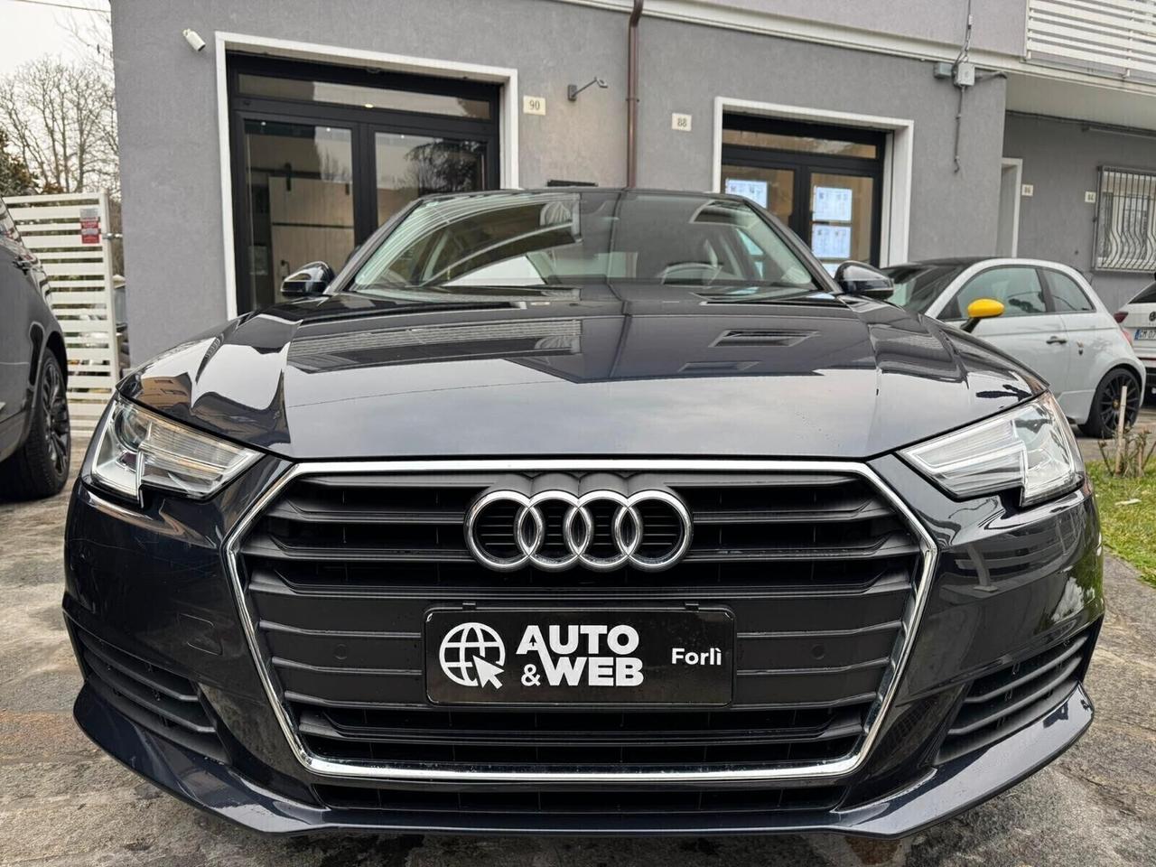 AUDI A4 2.0 TDI 122 CV BUSINESS UNIP ZERO ANTICIPO