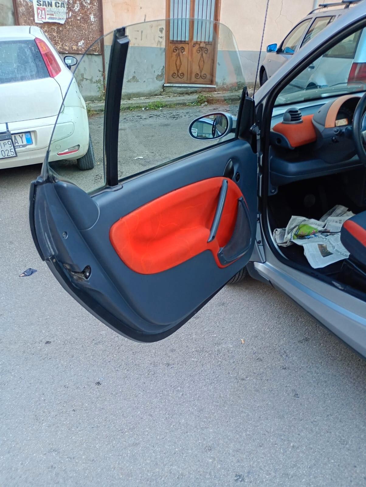 Smart ForTwo 700 coupé pure (45 kW)