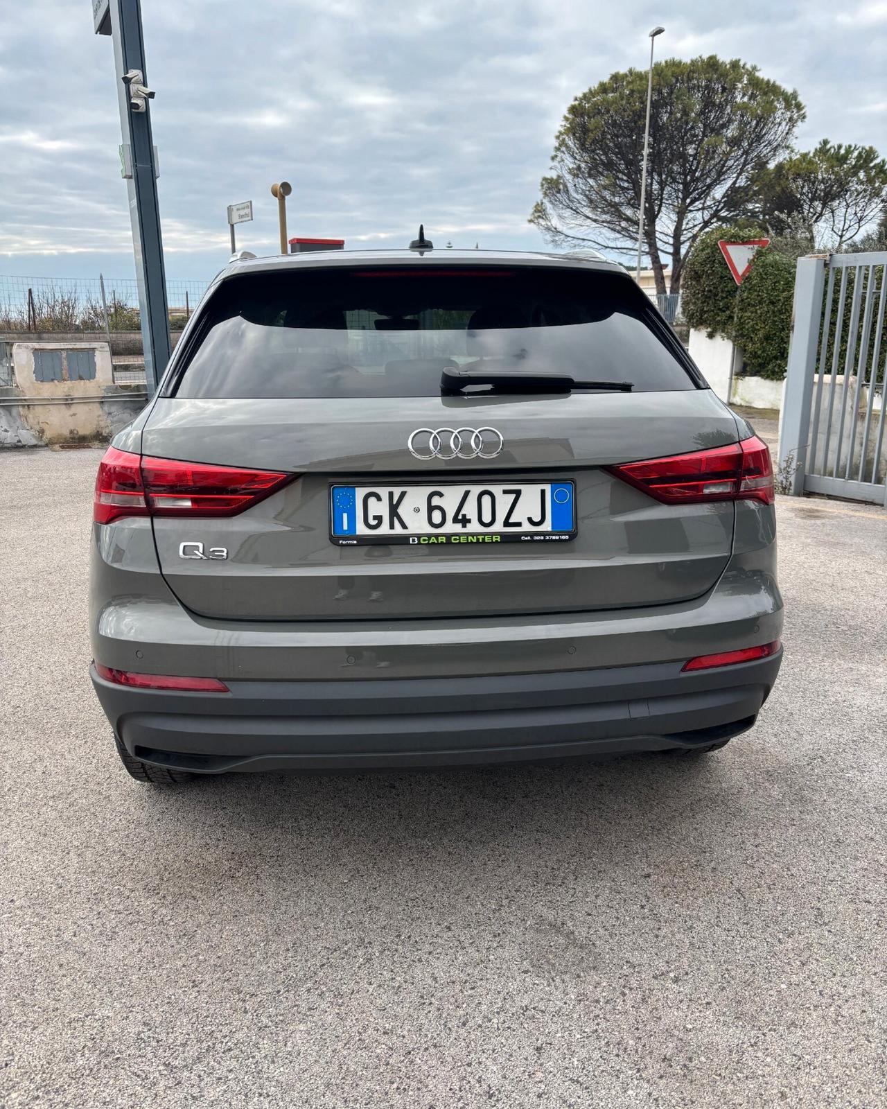 Audi Q3 35 TDI S tronic Business