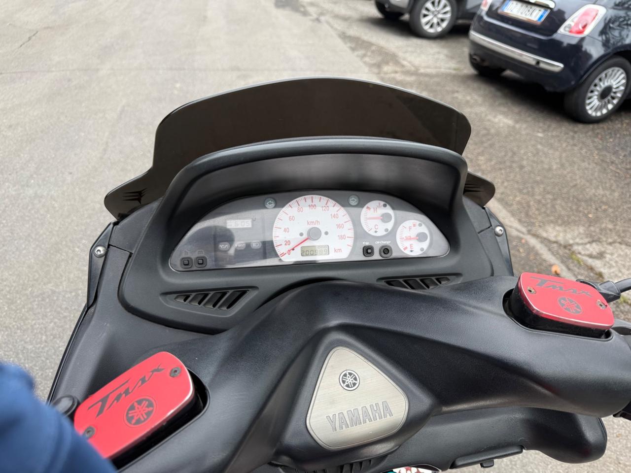 Scooter in buone condizioni generali, motore completamente rifatto. Pronta consegna tel 3348283508 disponibile in zona torrino eur