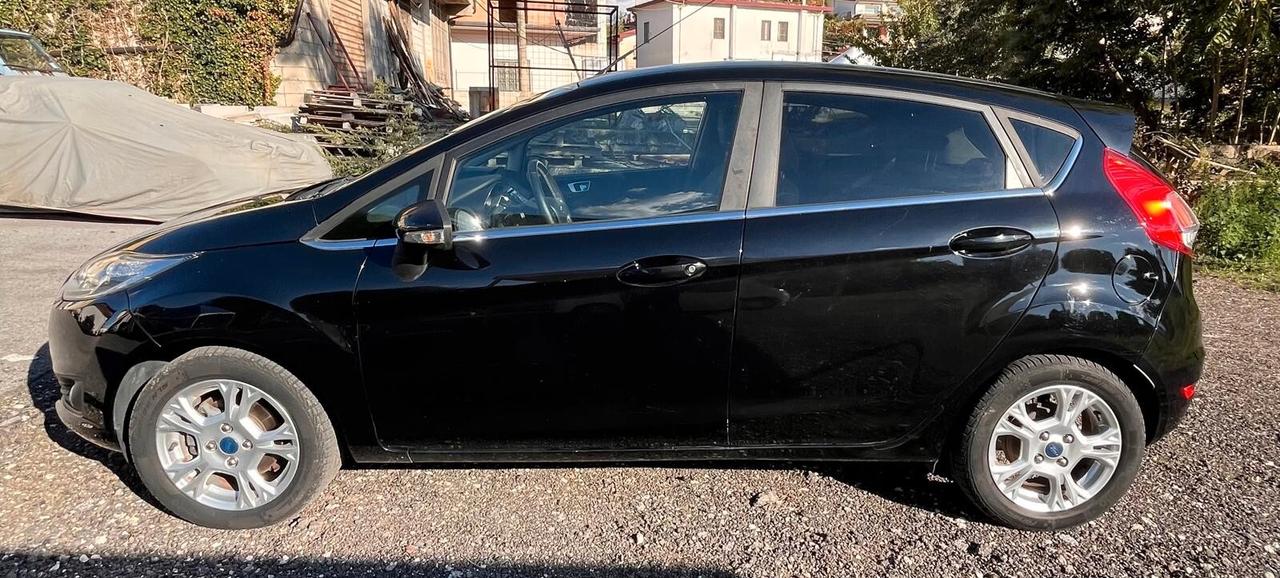 Ford Fiesta Plus 1.5 TDCi 75CV 5 porte