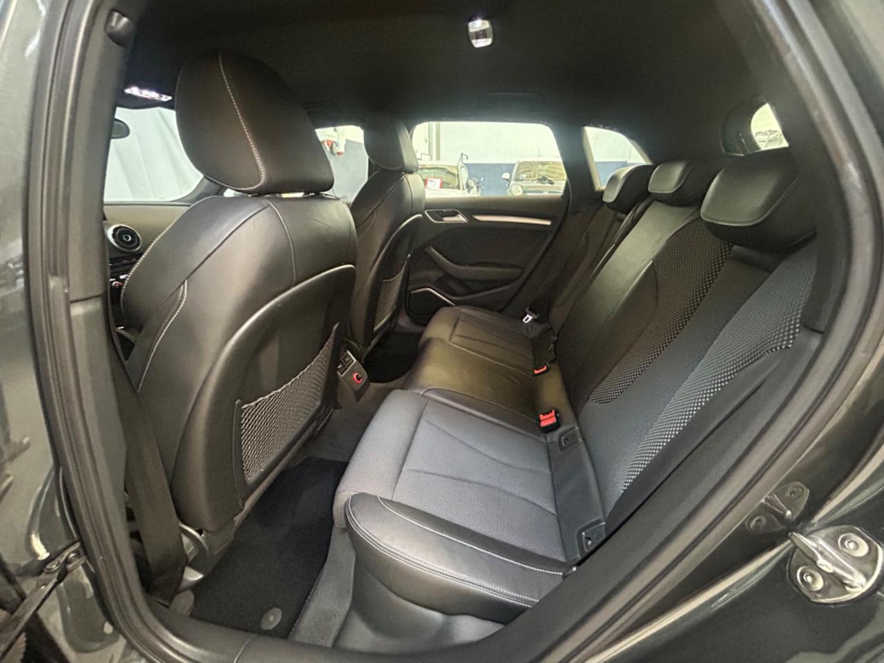 Audi A3 SPB 2.0 TDI S-LINE