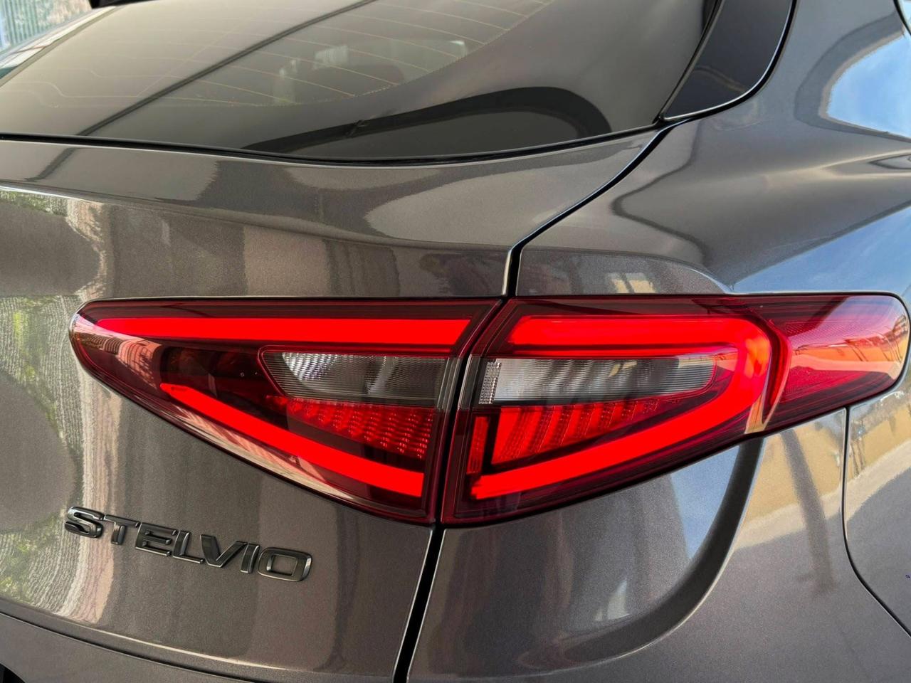 Alfa Romeo Stelvio 2.2 190 CV Sprint