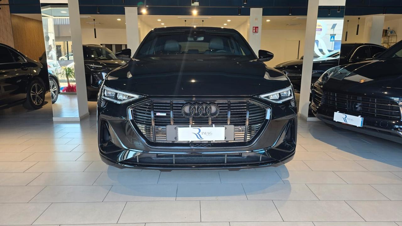 Audi Q8 e-tron SPB 55 quattro
