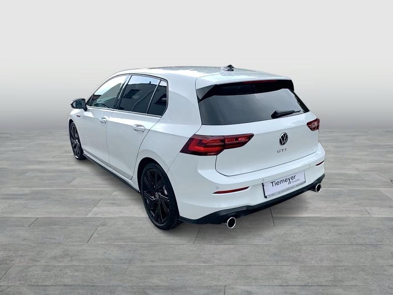 Volkswagen Golf GTI 2.0 TSI DSG BLACKSTYLE PANO MATRIX NAVI-PRO KAMERA