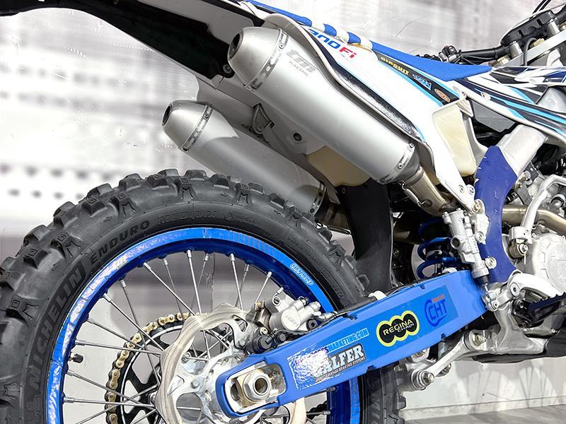 TM Moto EN 300