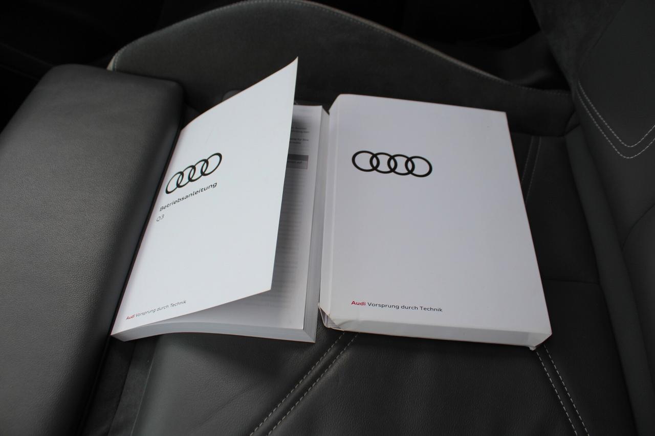 Audi Q3 35 TDI S tronic Business