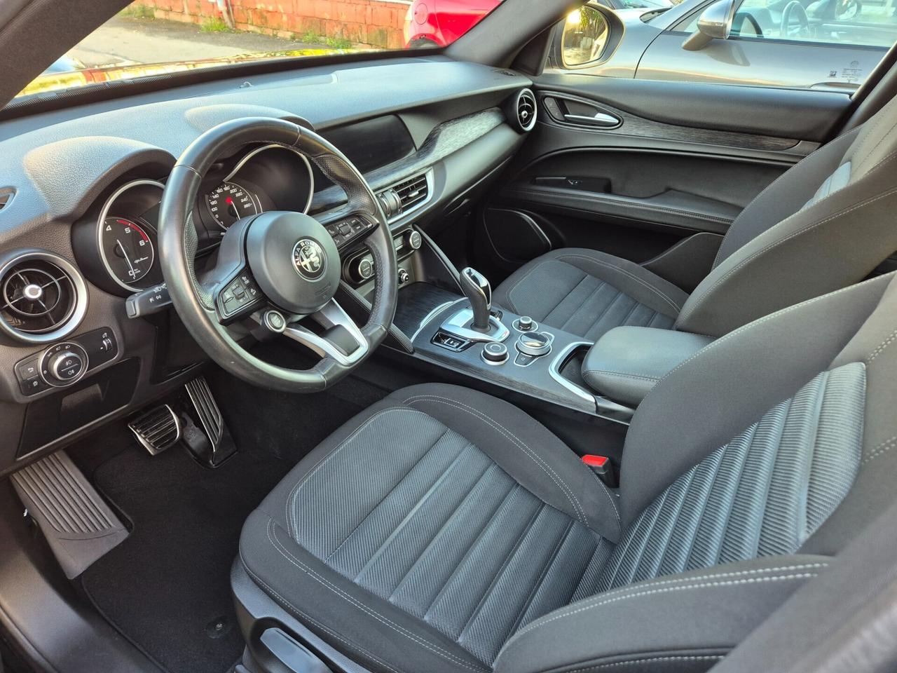 Alfa Romeo Stelvio 2.2 Turbodiesel 190 CV AT8 Q4 B