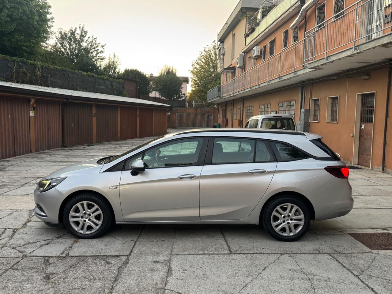 Opel Astra 1.6 CDTi Sports Tourer Business