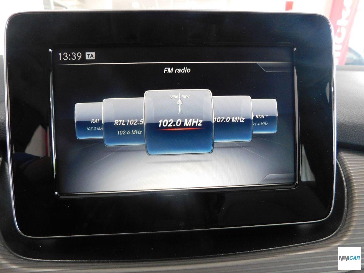 MERCEDES - Classe B - B 200 d Business
