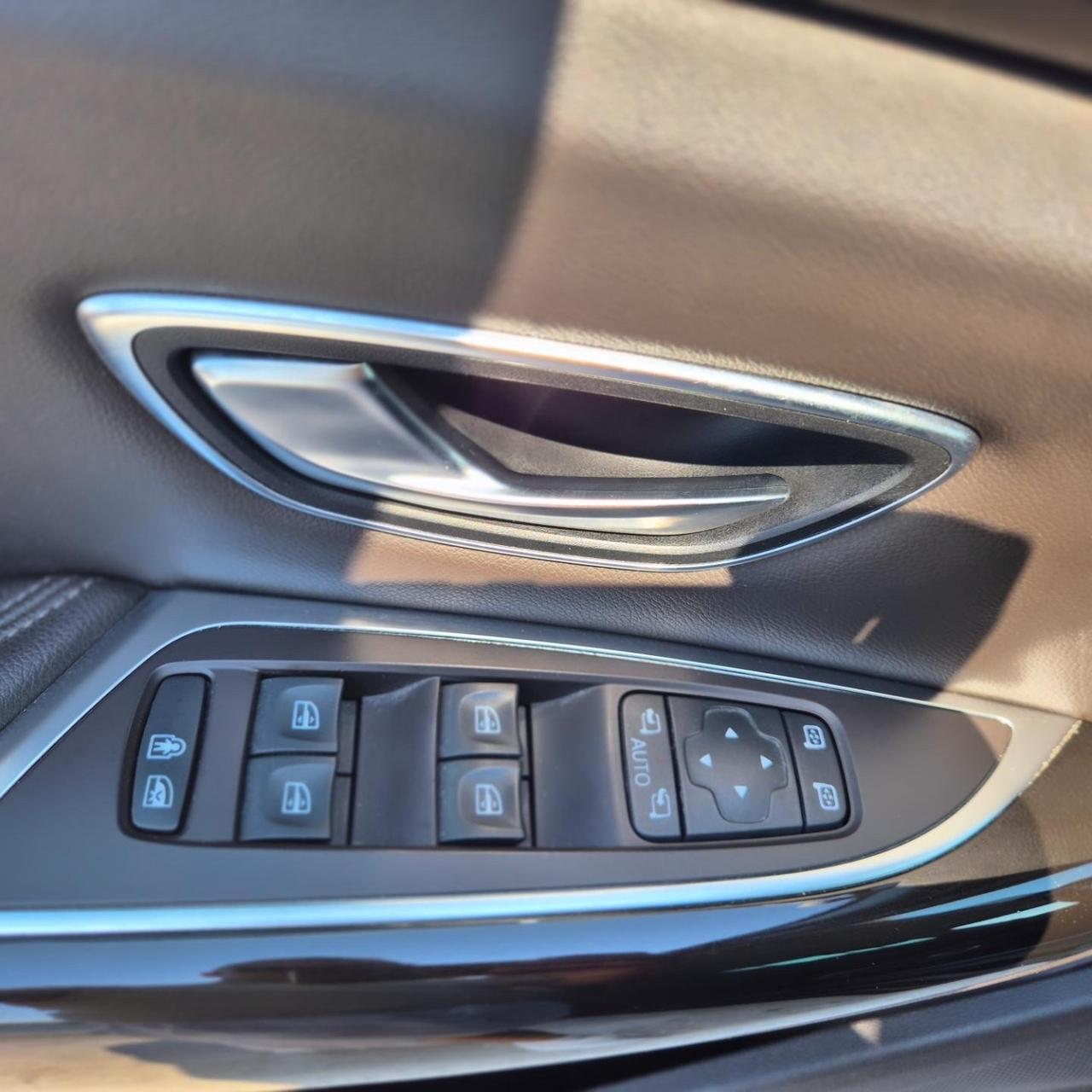 Renault Espace dCi 160CV EDC Energy Initiale Paris 4Control