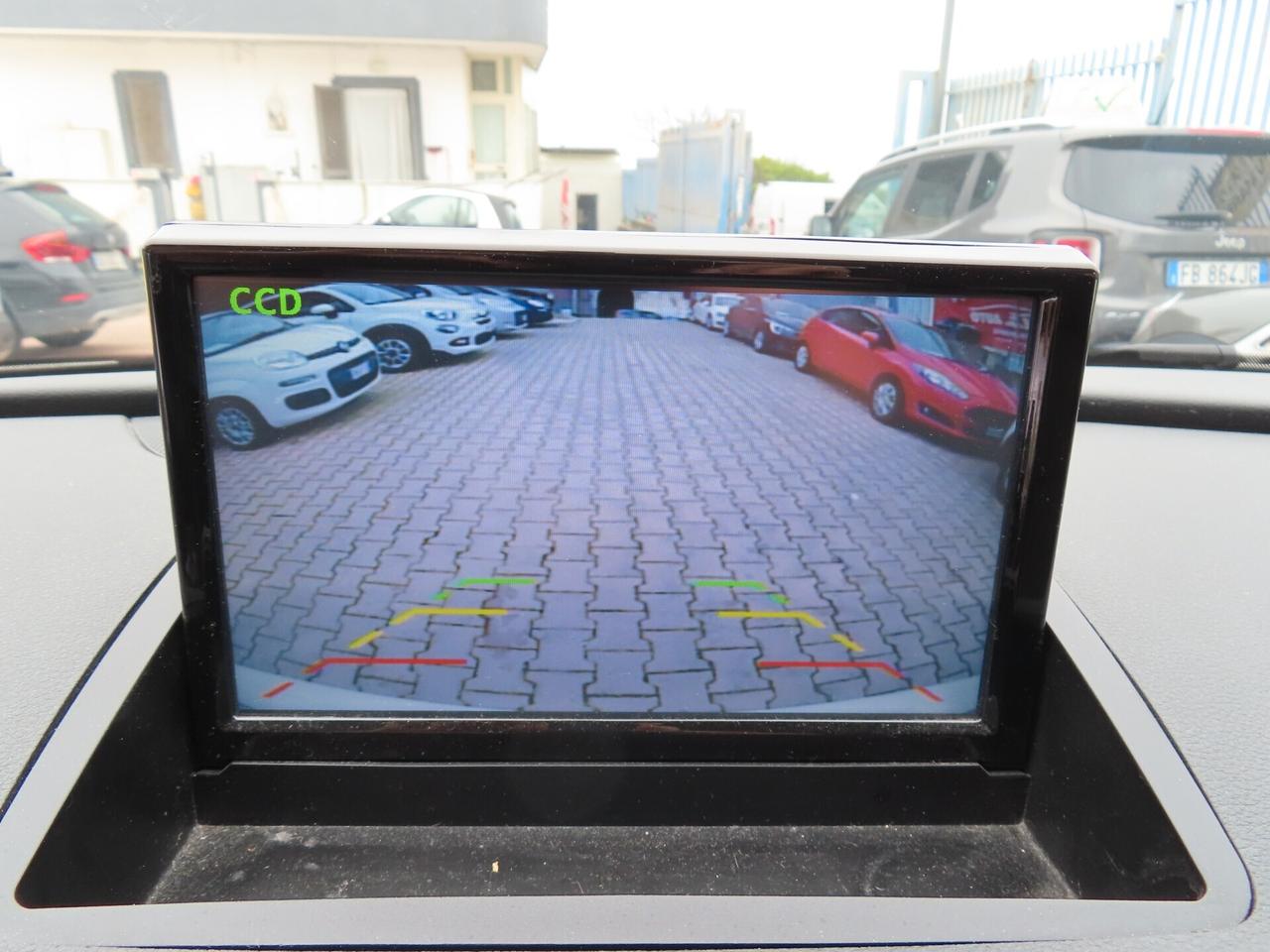 Audi Q3 2.0 TDI 140 CV SOLO 137.000 KM 2014