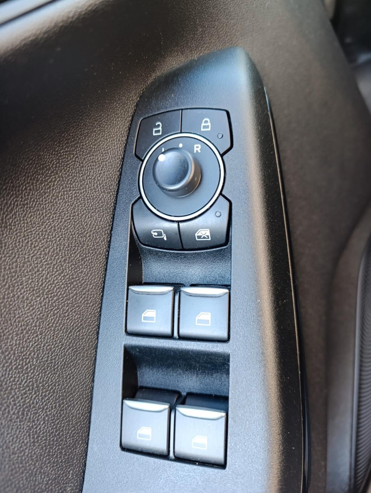 Ford Fiesta 1.0 Ecoboost 100 CV 5 porte ST-Line