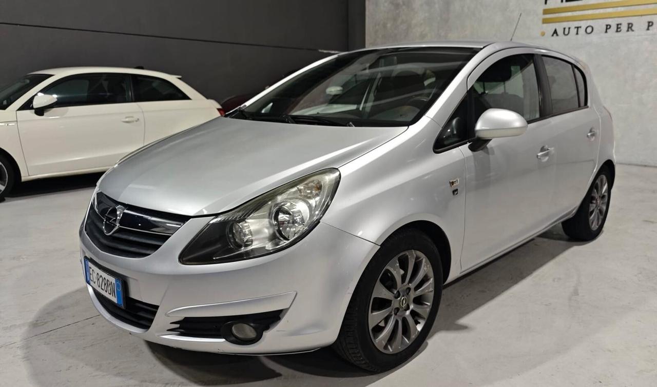 Opel Corsa Benzina Neopatentati