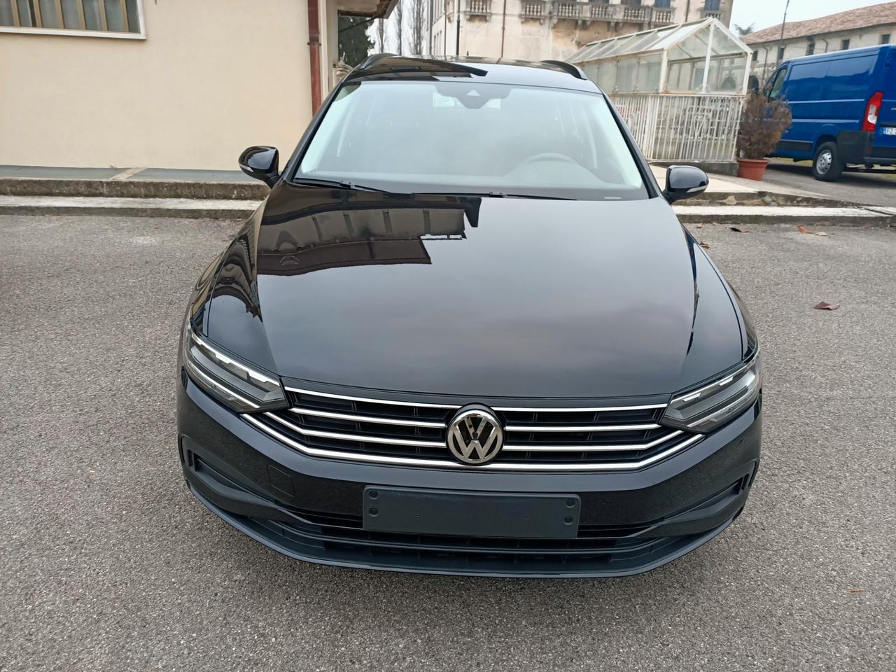 Volkswagen Passat Variant 1.6 TDI SCR DSG Business BMT