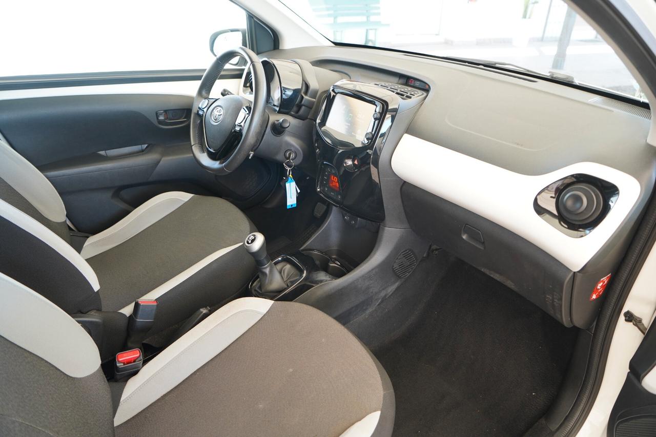 Toyota Aygo 1.0 VVT-i 69 CV 5 porte x-play