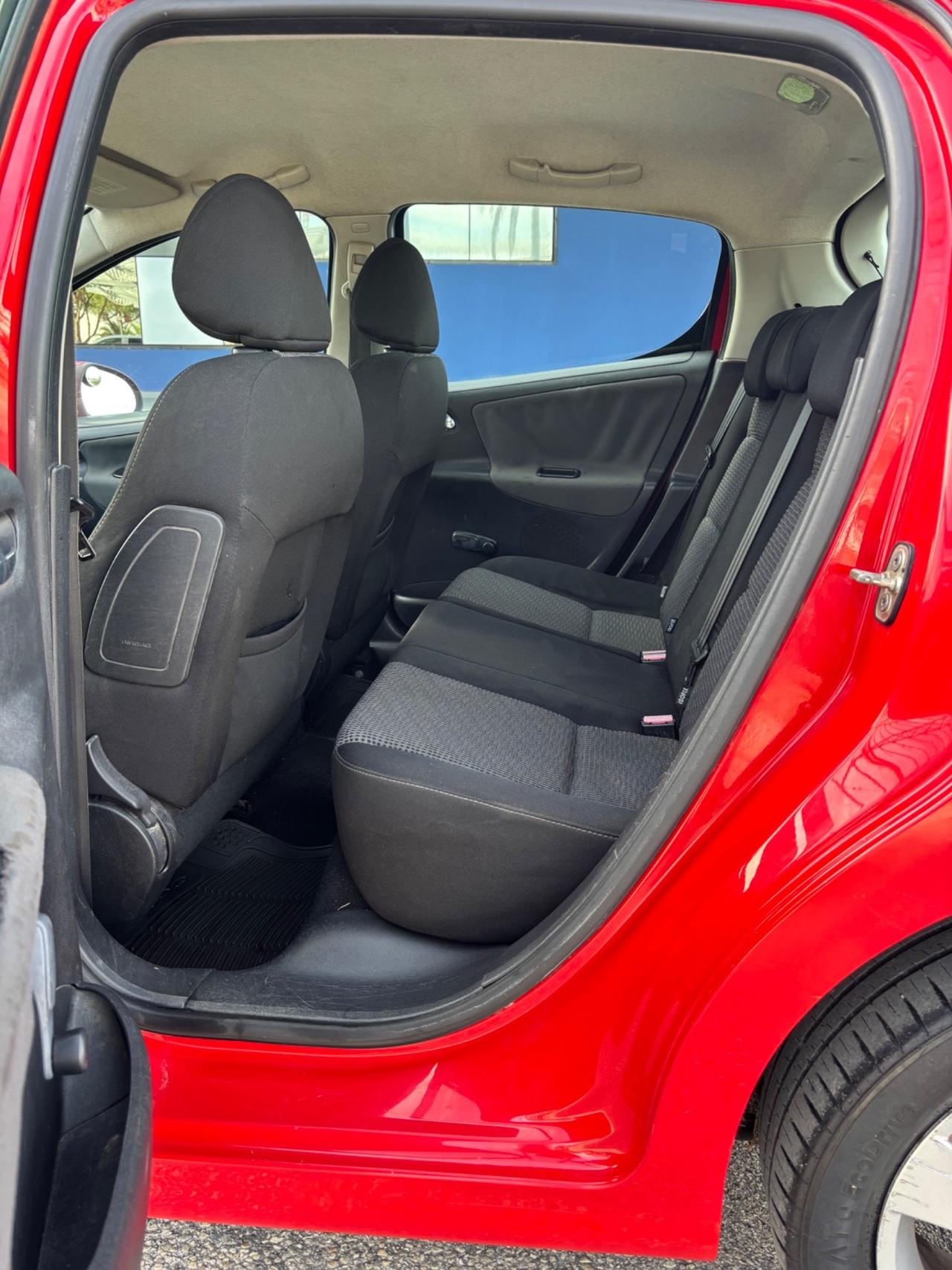 Peugeot 207 NEOPATENTATI