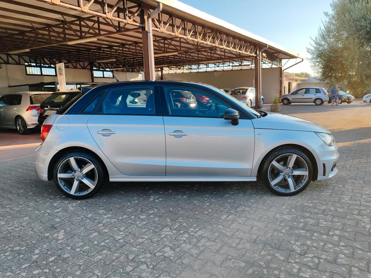 Audi A1 SportBack 1.6 TDI S line edition