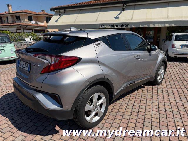 TOYOTA C-HR 1.8 Hybrid E-CVT Business