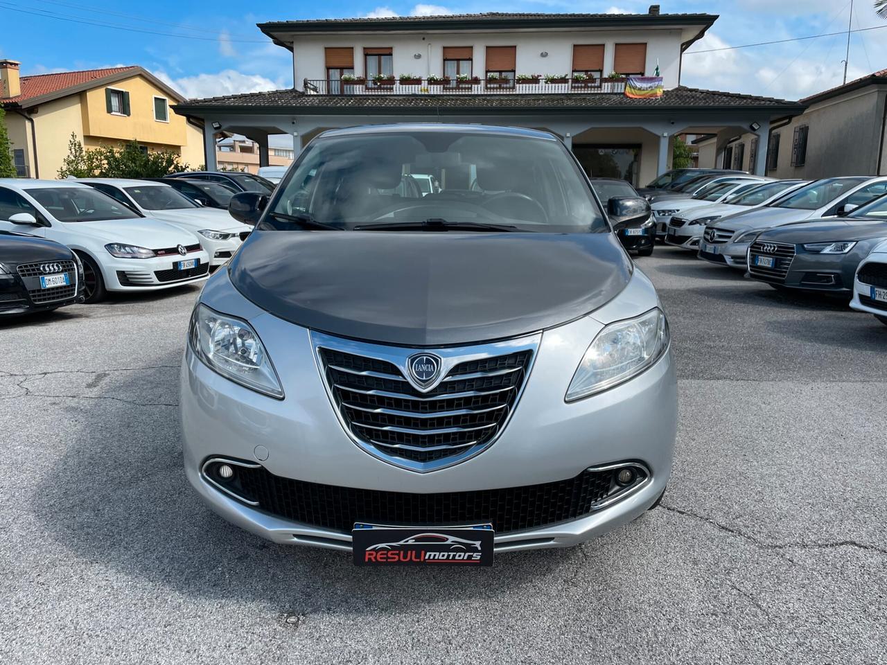 Lancia Ypsilon 1.2 69 CV 5 porte Platinum