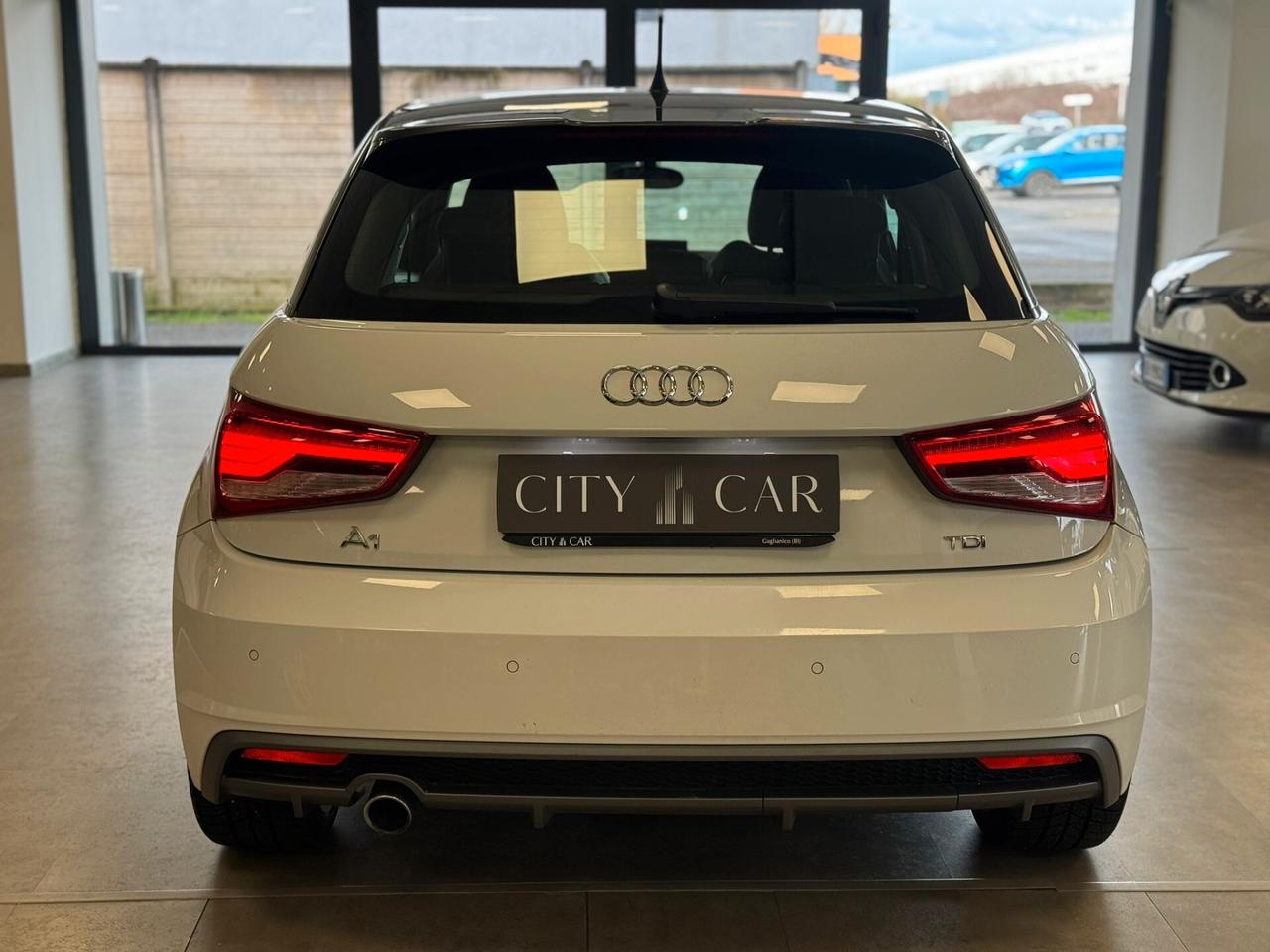 Audi A1 Sportback 1.4 TDI 90cv S-line