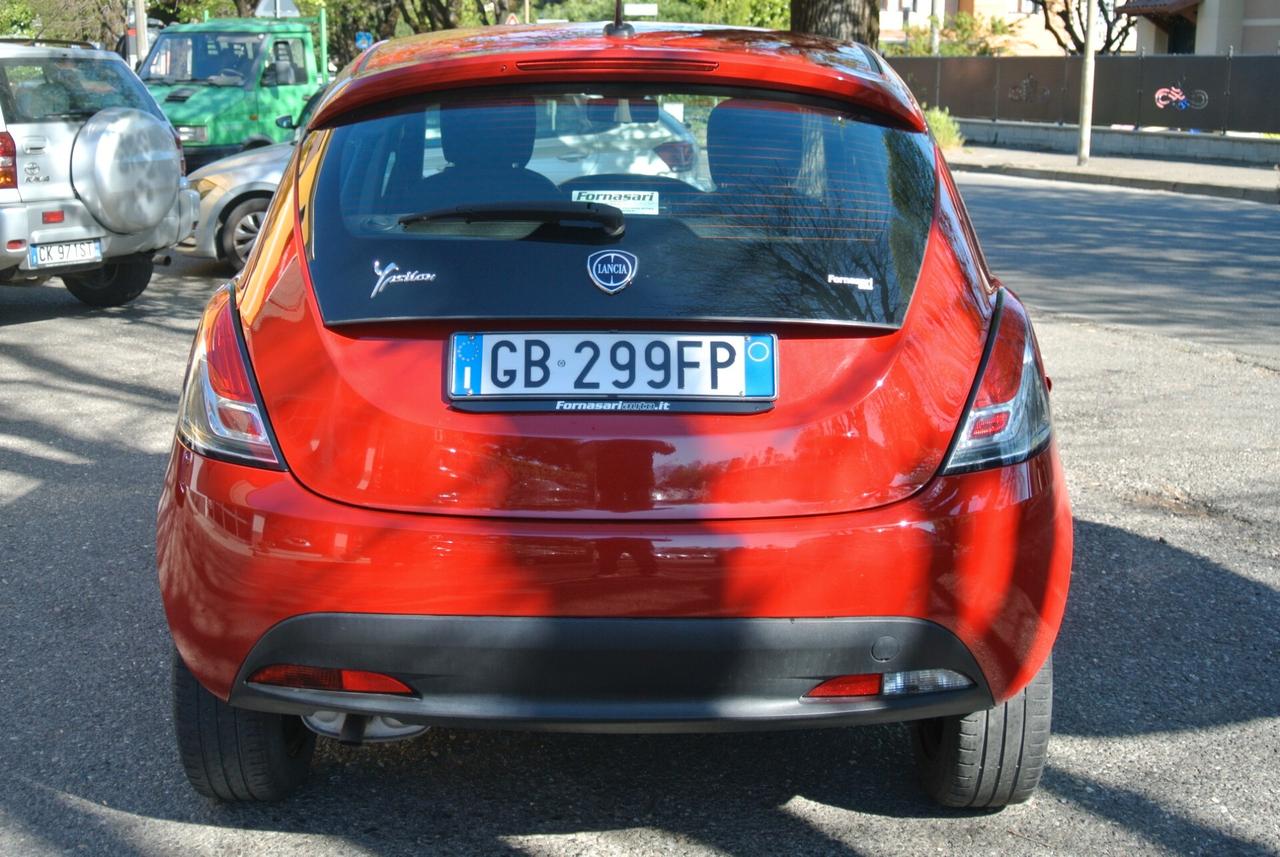 Lancia Ypsilon 1.2 69 CV 5 porte S&S Elefantino Blu