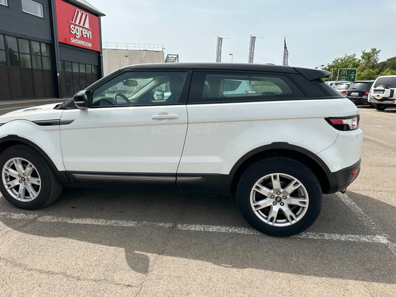 Land Rover Range Rover Evoque Range Rover Evoque 2.2 eD4 Coupé Black & White Limited Ed.