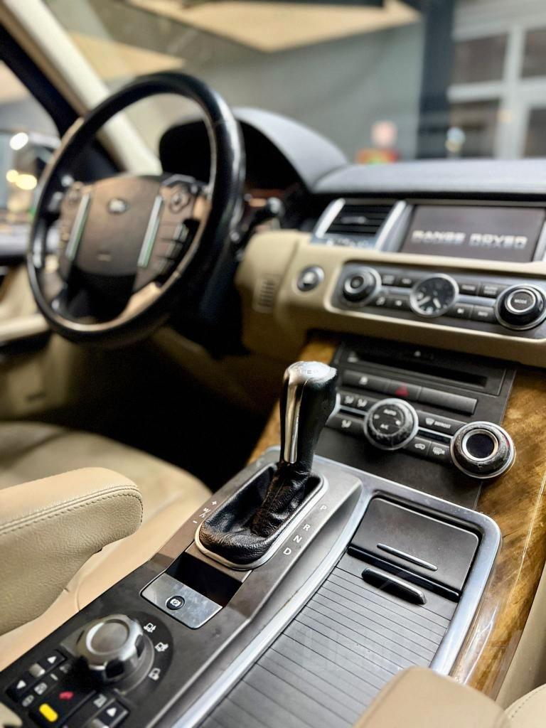 Land Rover Range Rover Sport 3.0 tdV6 HSE auto