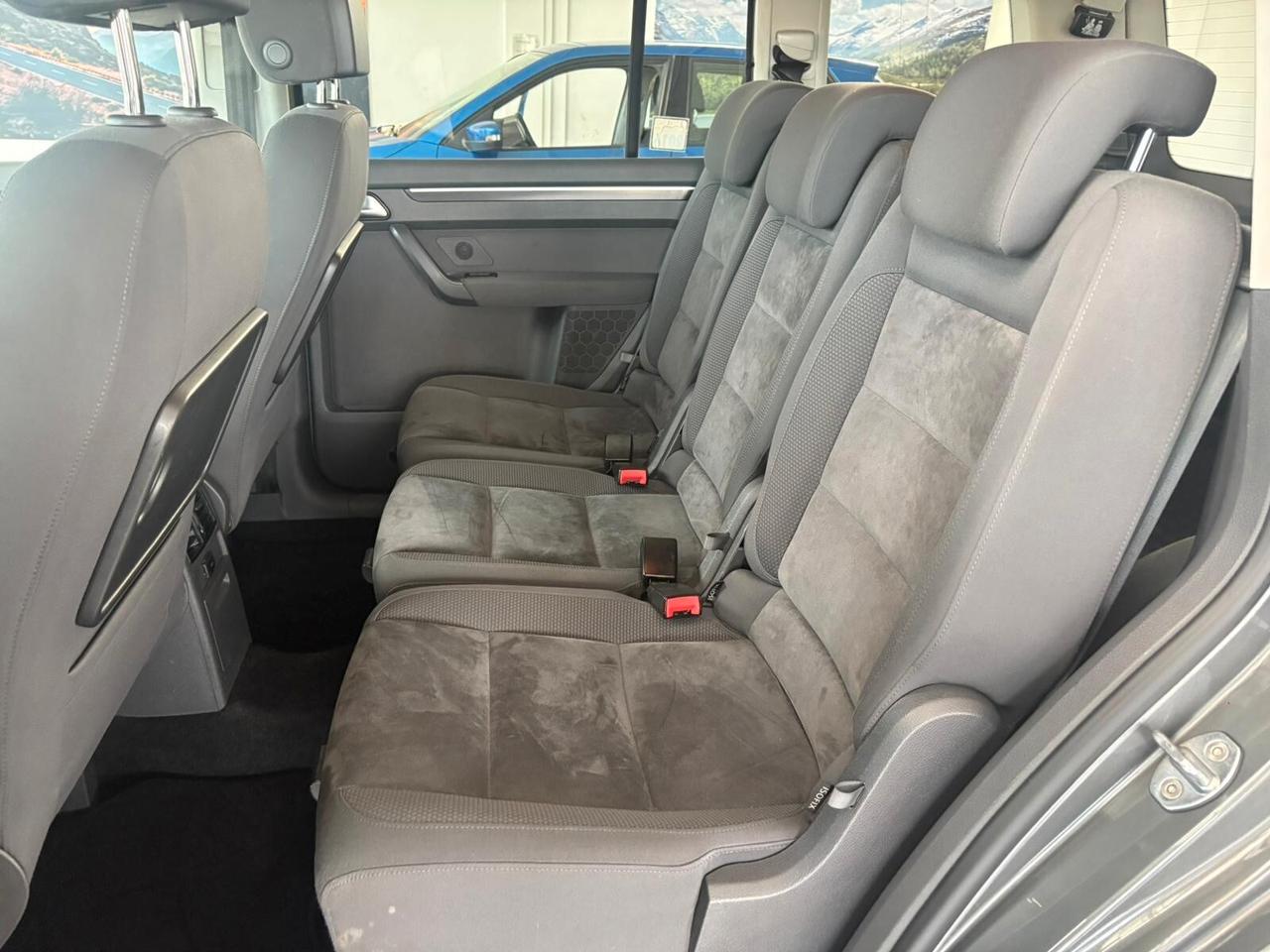 Volkswagen Touran Business 1.4 DSG Highline EcoFuel