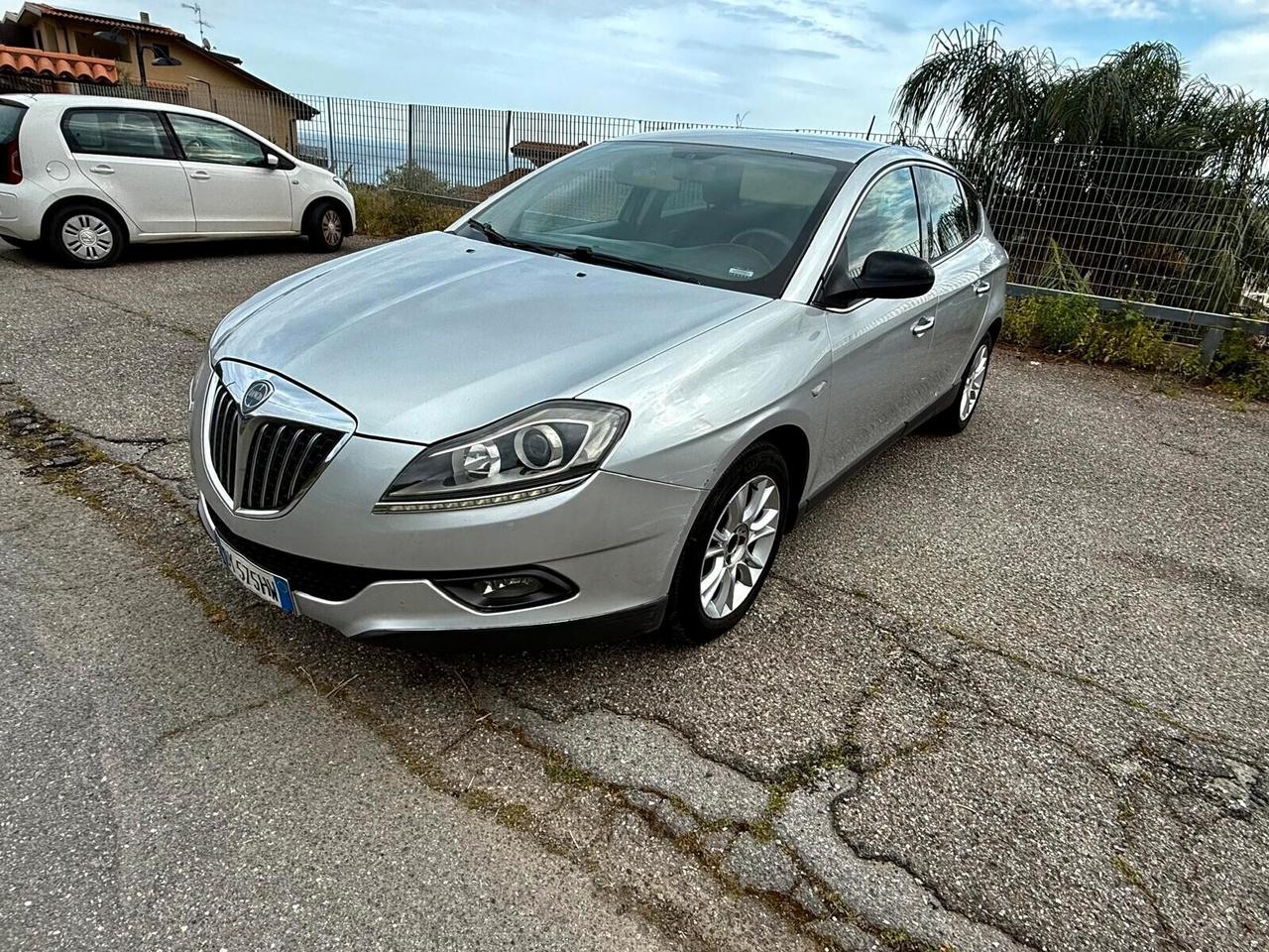 Lancia Delta 1.6 MJT Platino